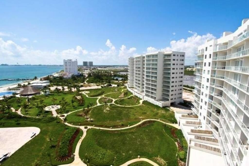 Amara By Andiani Aparthotel Cancun Exterior photo